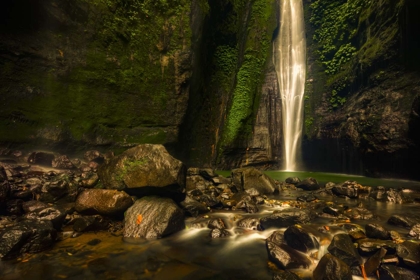 I stood still in the stream